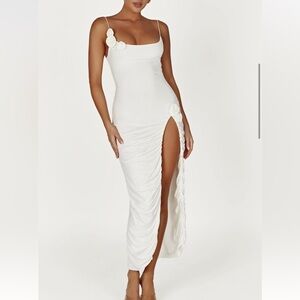 Meshki White Dress bridal prom Nevaeh Rose Midi Dress - White wedding 
Size: M